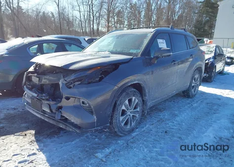 2021 Toyota Highlander Xle from USA, damaged, VIN 5TDGZRBHXMS119124